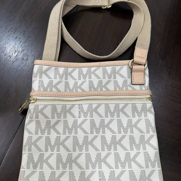 Michael Kors Cream and Tan Logo Crossbody Bag - Picture 1 of 2